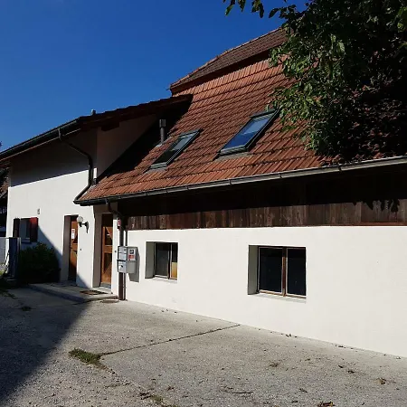 Dorfstrasse 16 Leuzigen